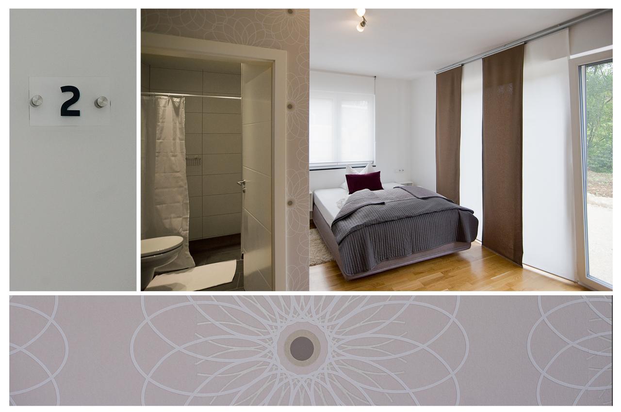 Eningen unter Achalm Hotel Apartment Am Arbach חדר תמונה