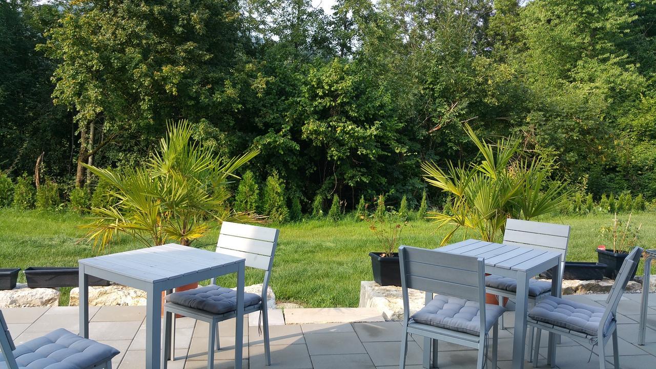 Eningen unter Achalm Hotel Apartment Am Arbach מראה חיצוני תמונה